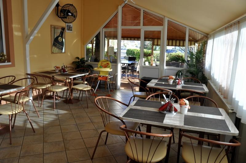Tengerszem Panzio Bed & Breakfast Bank  Ngoại thất bức ảnh